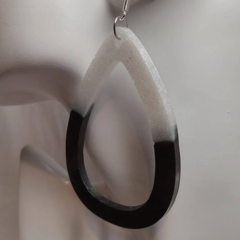 Hand Crafted Black and White Teardrop Earrings